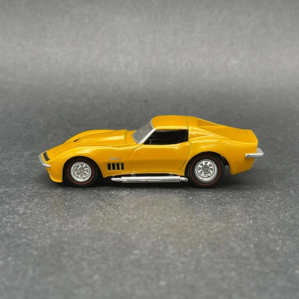 Jada‎ Dub City 1969 '69 Chevrolet Chevy Corvette ZL-1 Car Yellow Diecast 1/64
